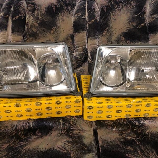 W124 E500 Hella Headlights