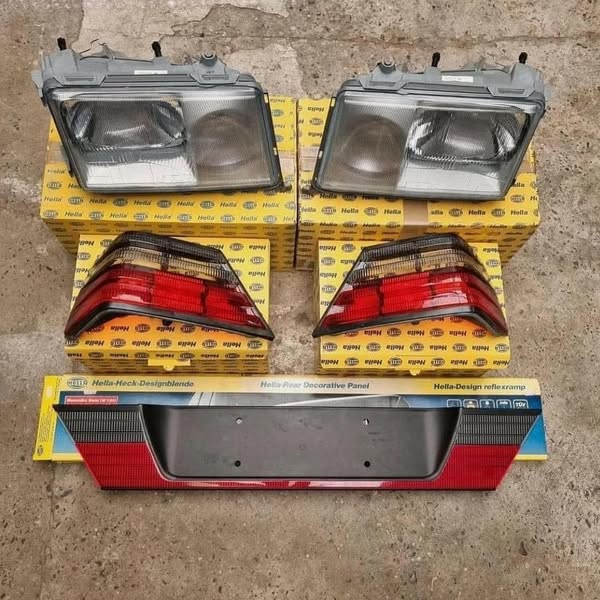Mercedes-Benz W124 Optics Set