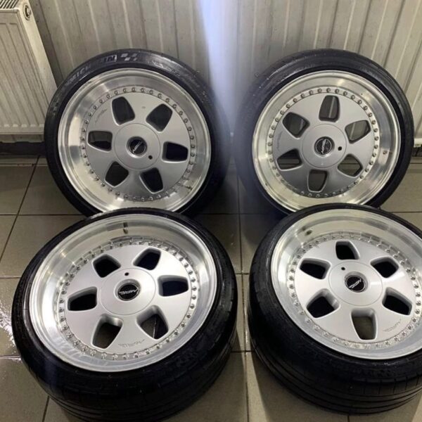 Original MAE R18 3-Piece Staggered Wheels