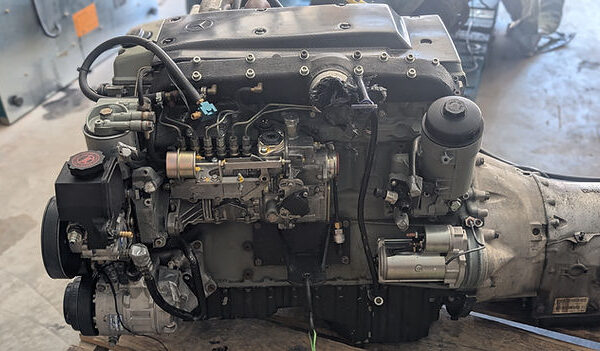 Rebuilt Mercedes-Benz OM606 Turbo Diesel Engine