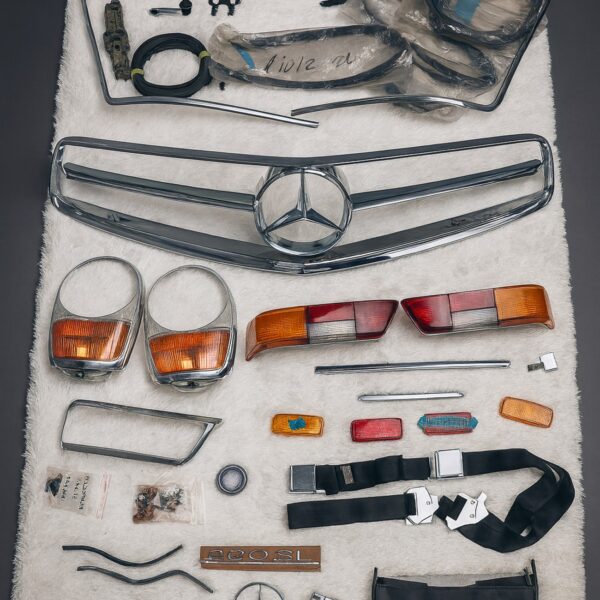 Lot of W113 Mercedes-Benz SL “Pagoda” Parts - New Arrivals