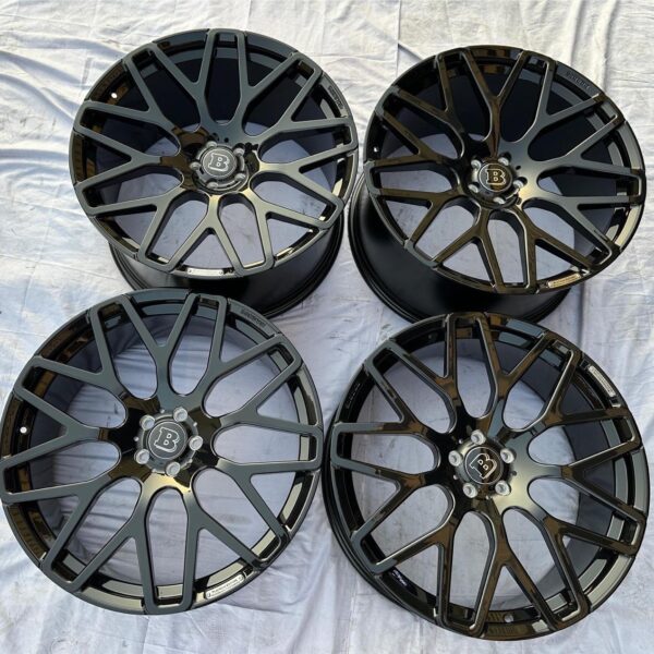 Original Brabus Monoblock Y Platinum 23-Inch Rim Set