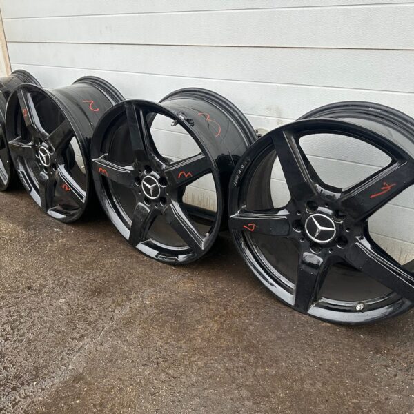 19″ Staggered W218 CLS AMG Wheels